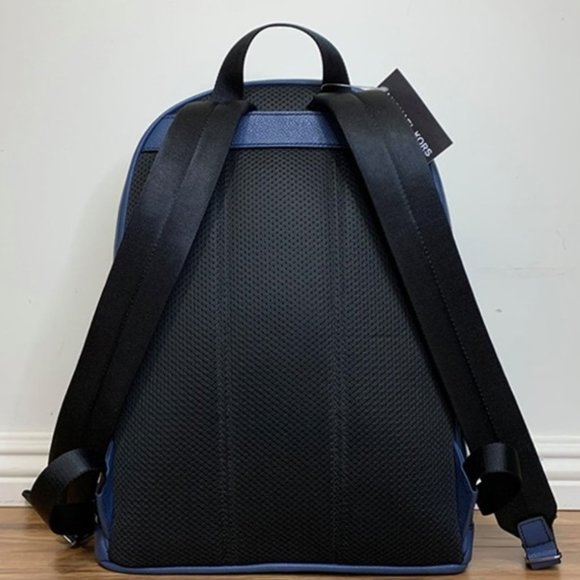 ❤️❤️❤️❤️SOLD❤️❤️❤️❤️💙Michael Kors Leather Backpack💙 - Picture 3 of 17